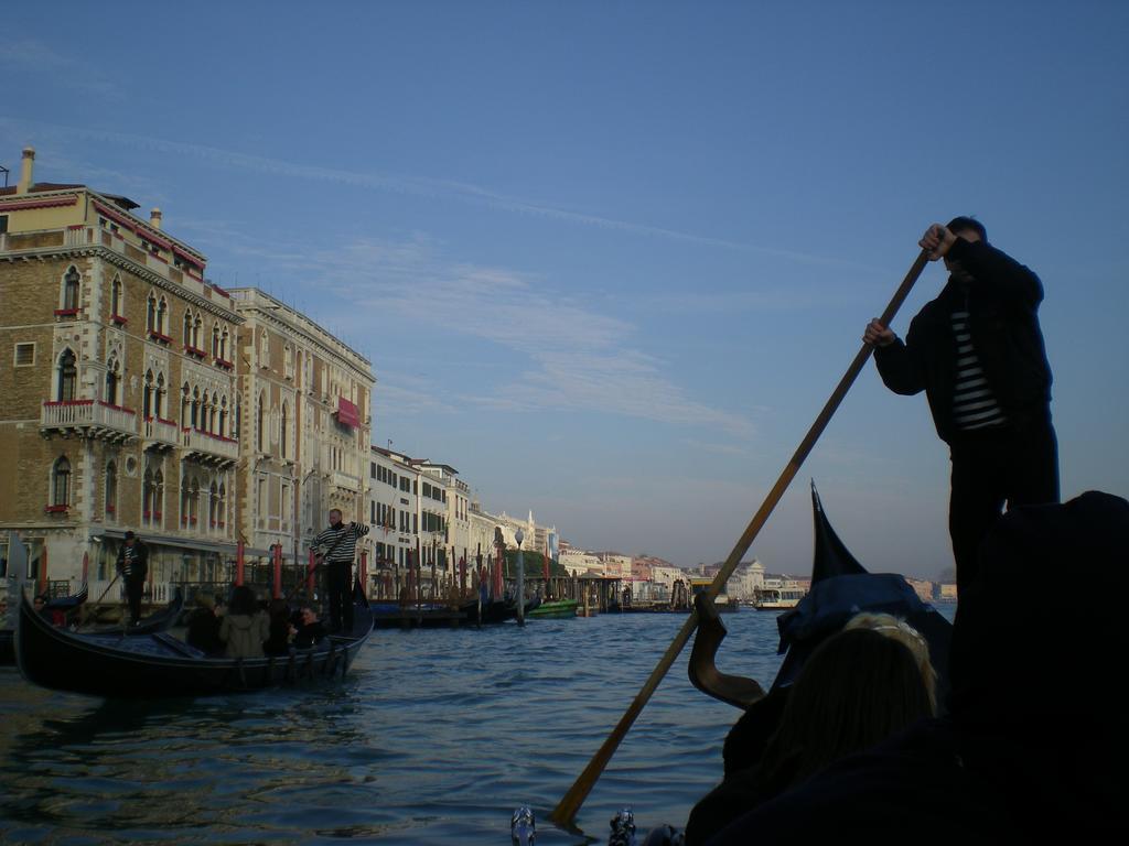 Bed and Breakfast Ai Sognatori Venezia Camera foto